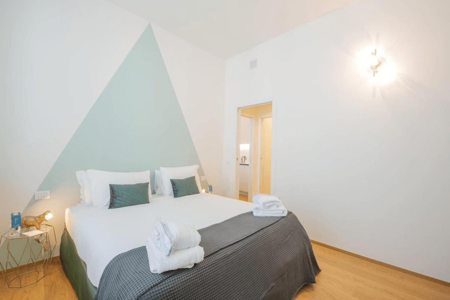 Sophisticated Two Bedroom - Check Profile