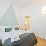 Sophisticated Two Bedroom - Check Profile